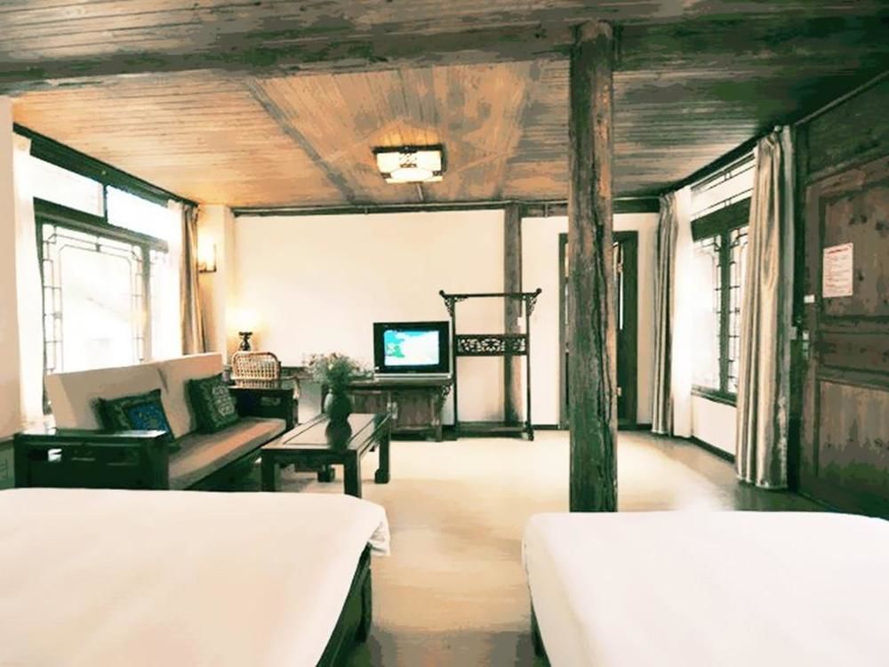 Golden Waterfront Inn Lijiang  Exterior foto